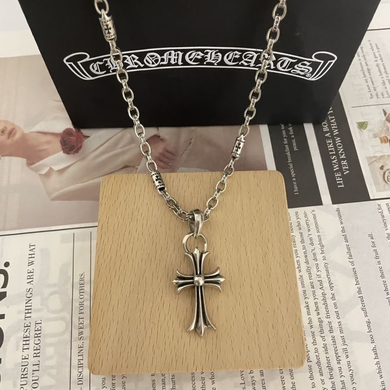 Ch**me He**ts necklaces